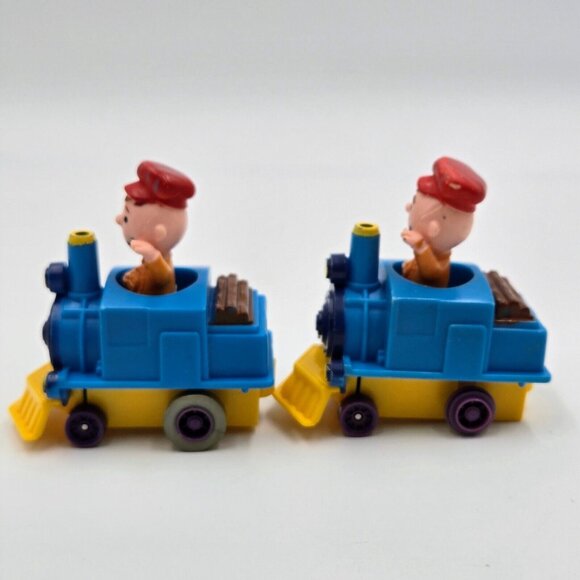 Vintage Peanuts Charlie Brown Conductor In Train UFS Inc. 1950,1966 Set Of 2 - Picture 4 of 11
